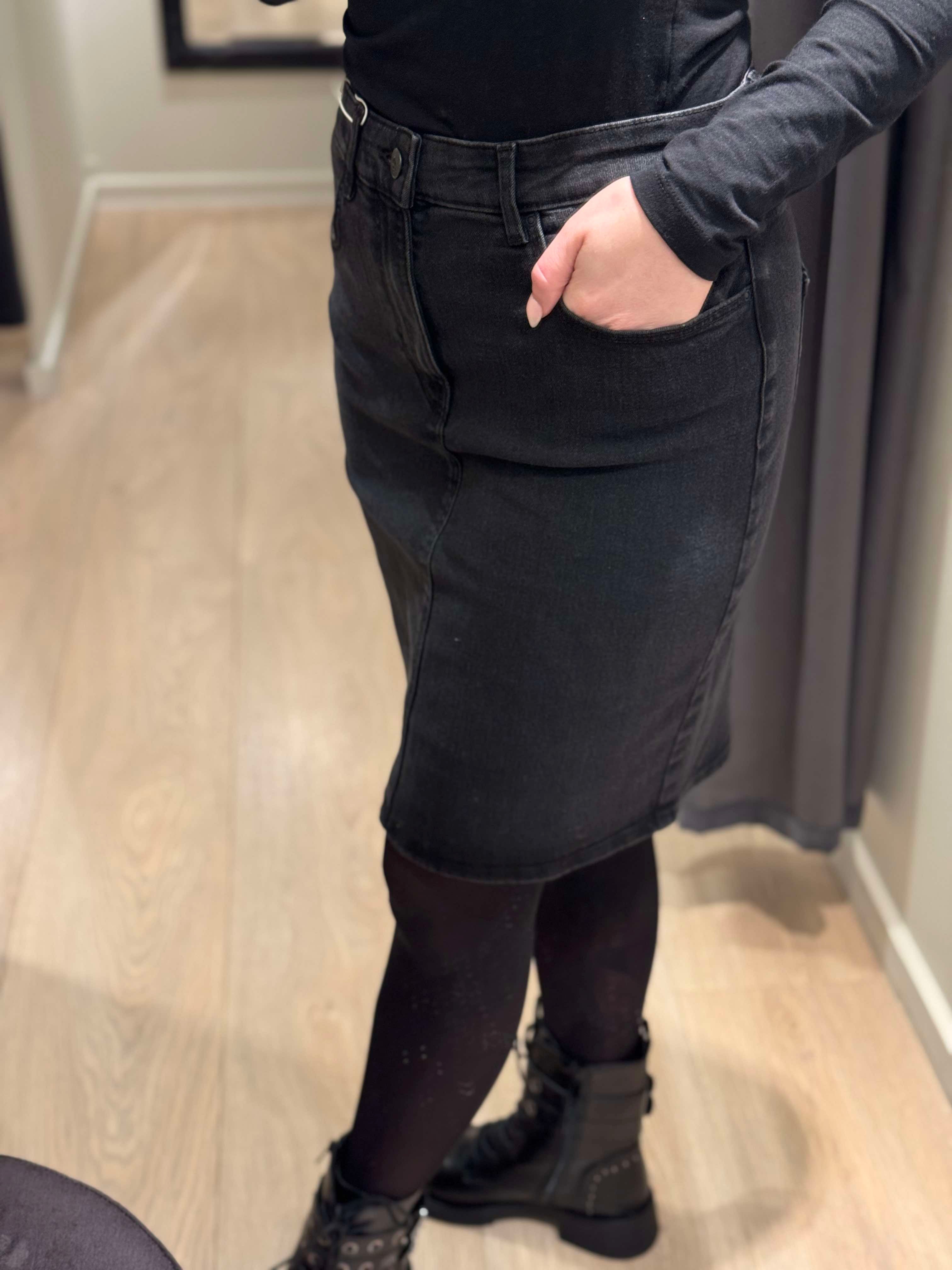 ONLY - Wonder - Nederdel Kort Sort