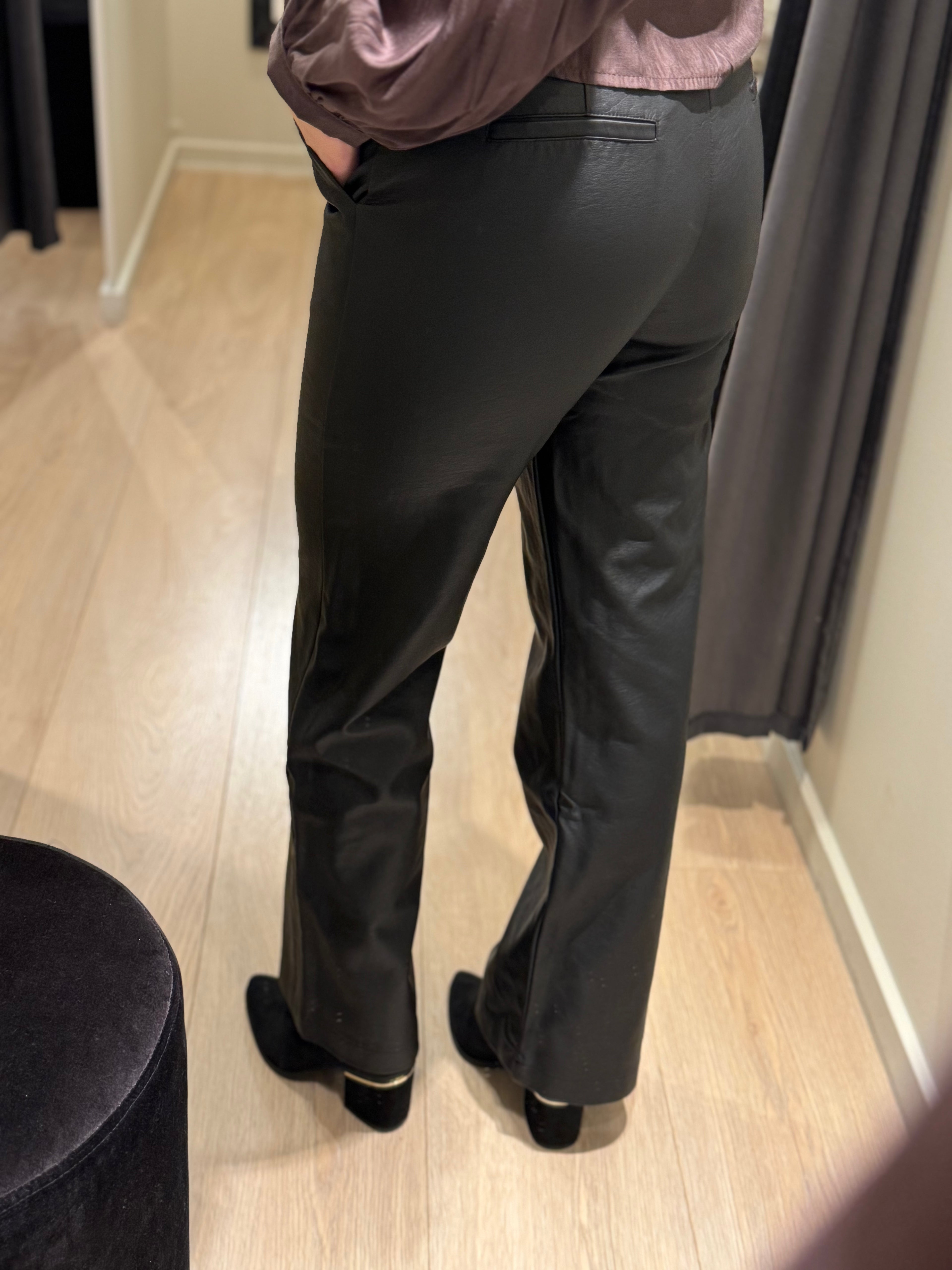 Sisters point - Coated - Sort