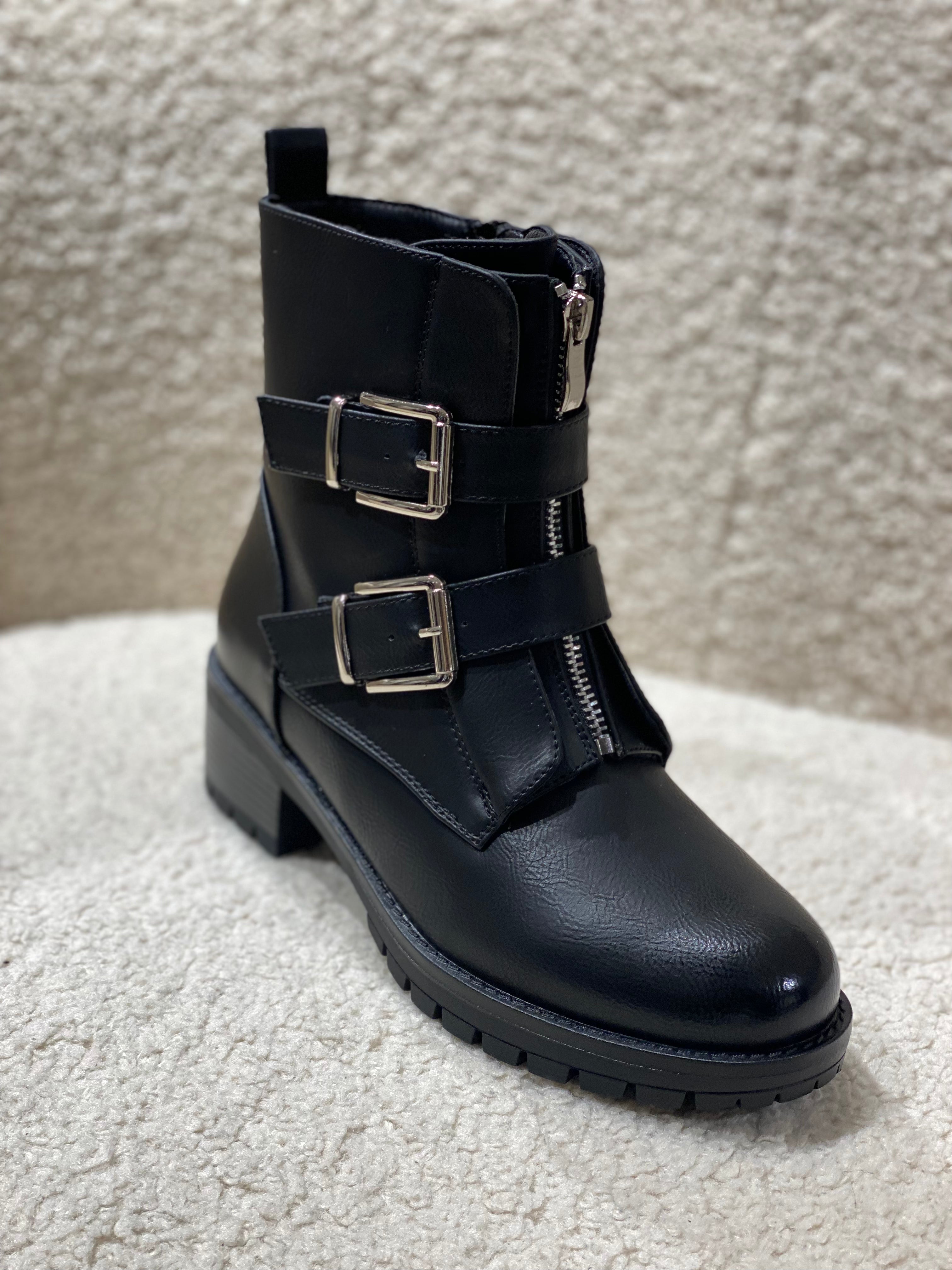 By Lagoni - Støvle m. sølv spænder - Sort