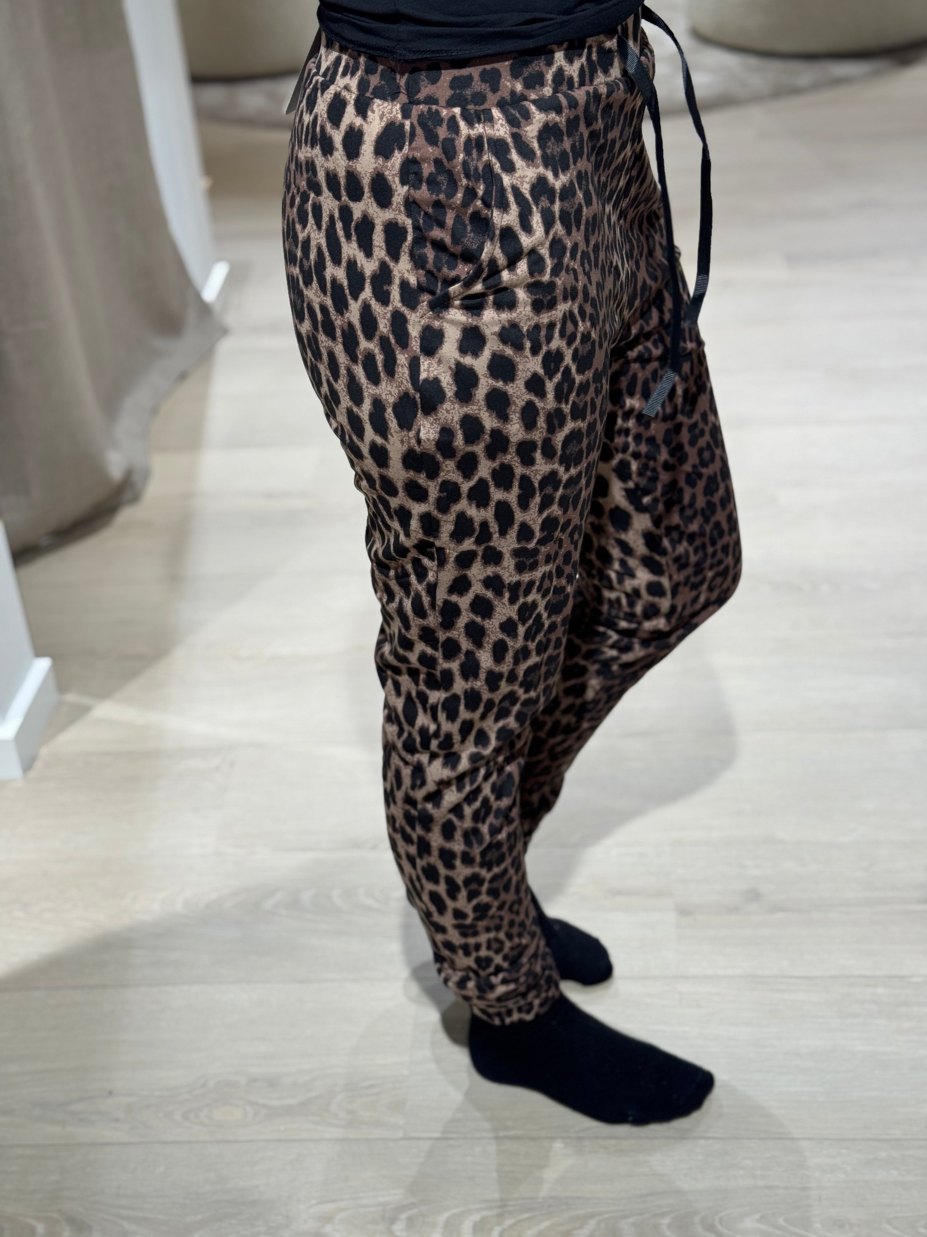 LIBERTÈ - Alma - Fleece buks - Leo