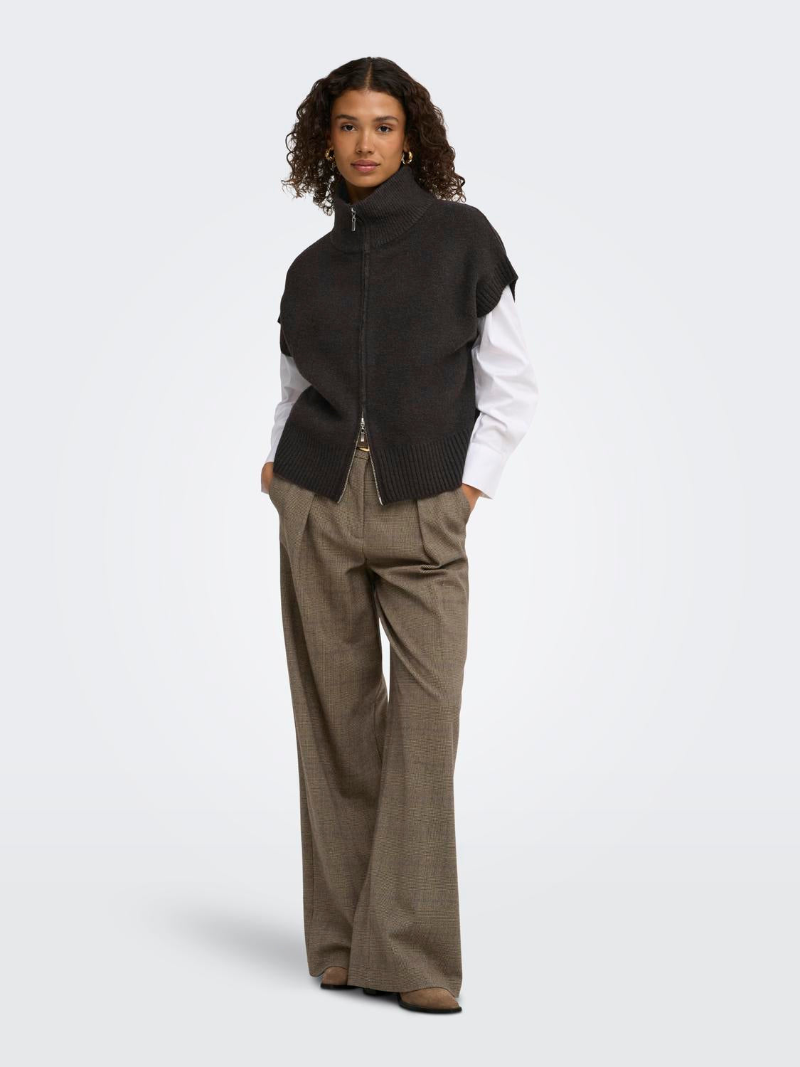 JDY - Lea - Vest - Chocolade