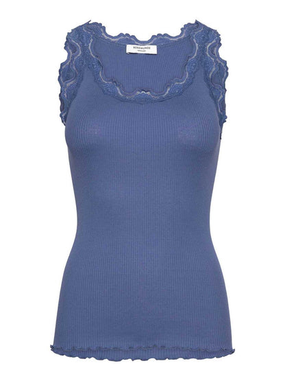 ROSEMUNDE
Babette - Dutch blue