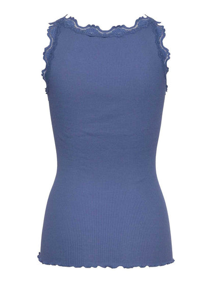 ROSEMUNDE
Babette - Dutch blue