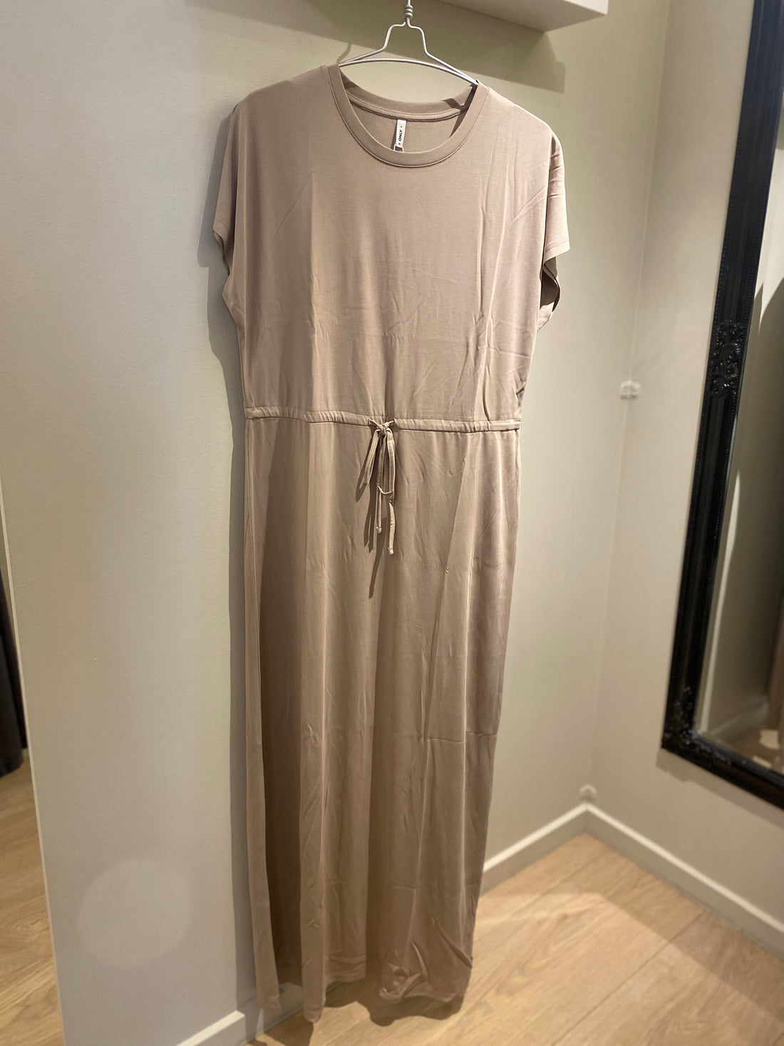 ONLY - Hannah - Lang Kjole Mørk Sand