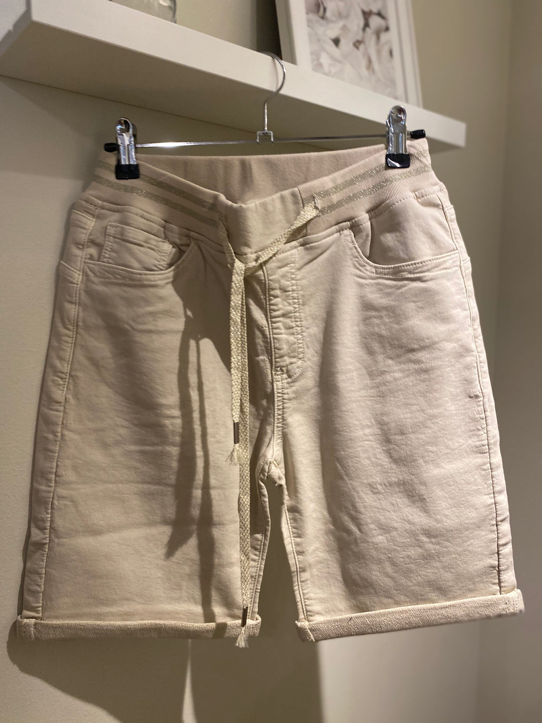 Jewelly - Shorts - Sand