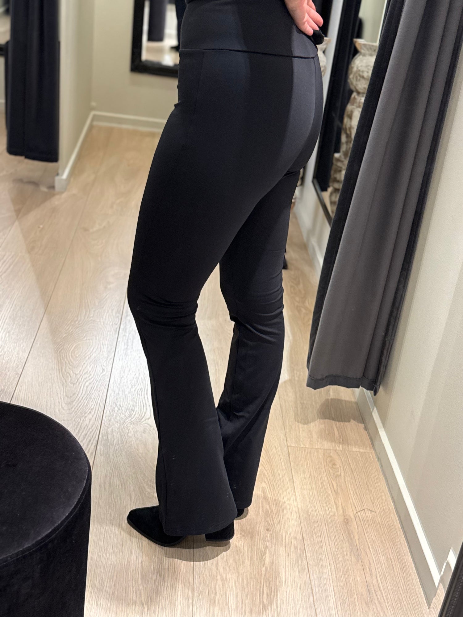 Ysabel mora - Termo -Sports Leggings Flare