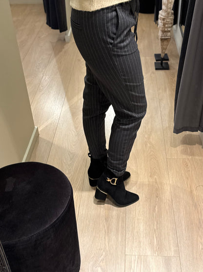 ONLY - Poptrash-Naja - Buks Grå Benlængde 32