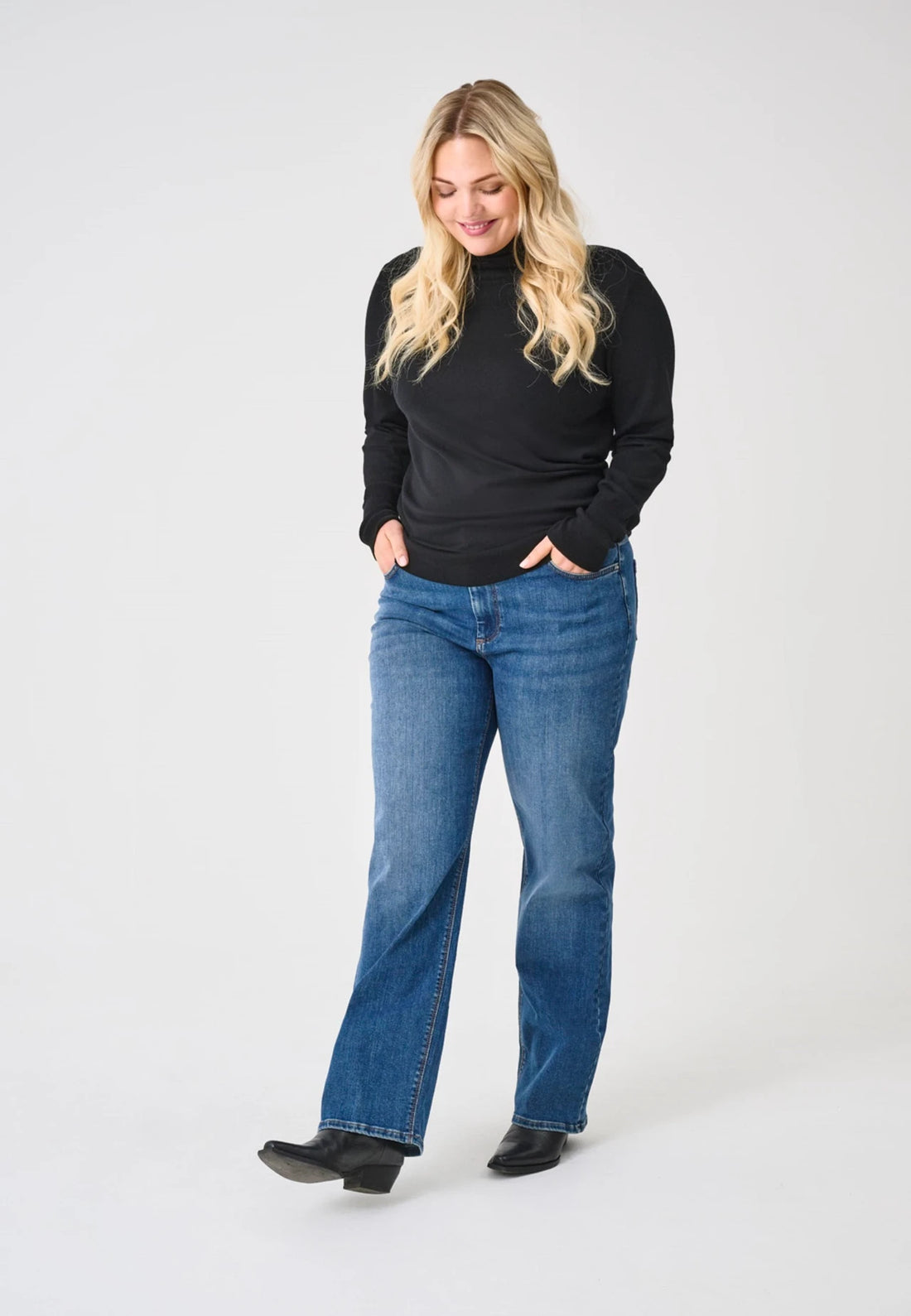 Only Carmakoma - Willy Mid  Straight - Jeans
