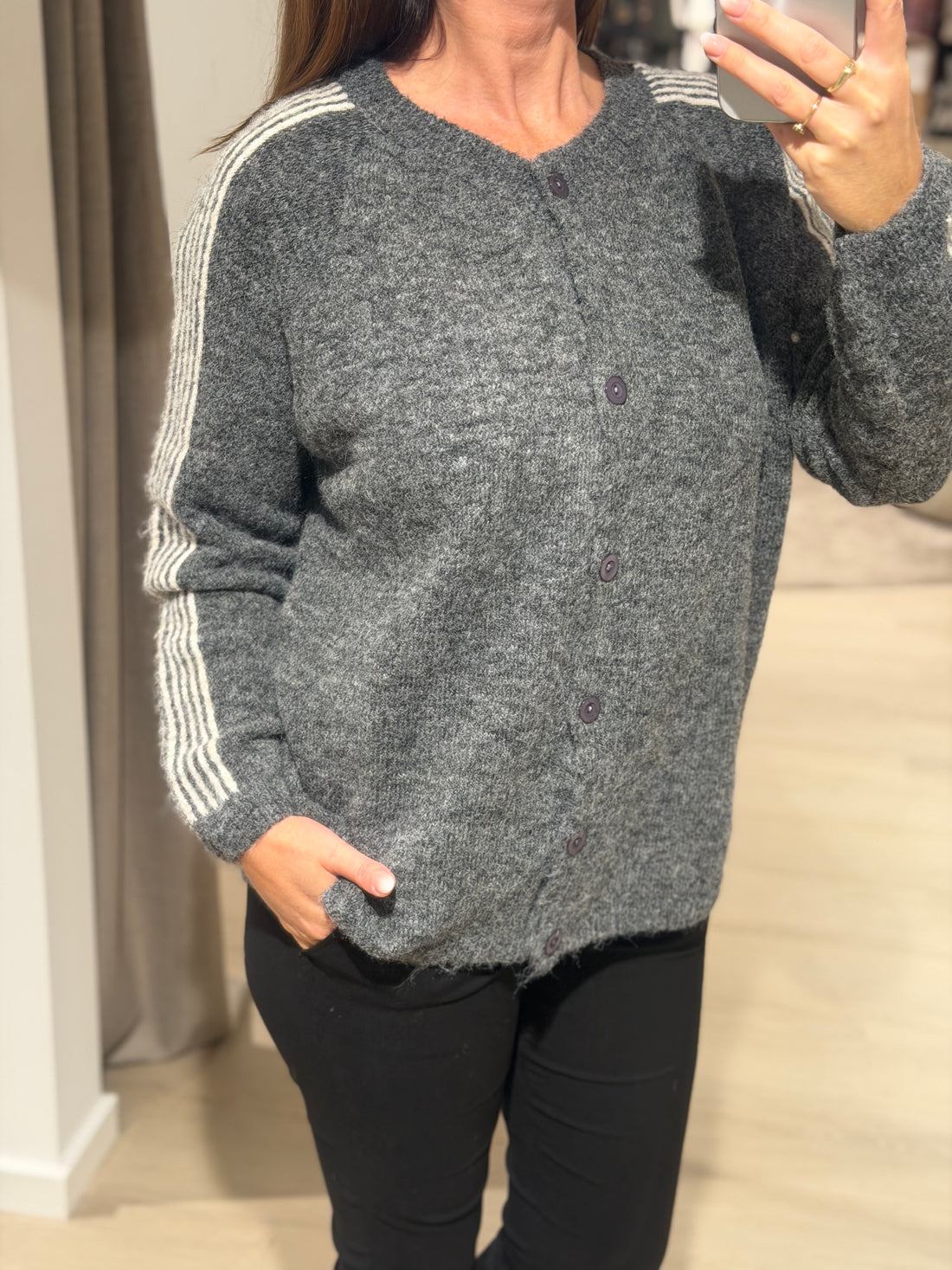 Marta Du Chateau - Vellie - Cardigan - Grå