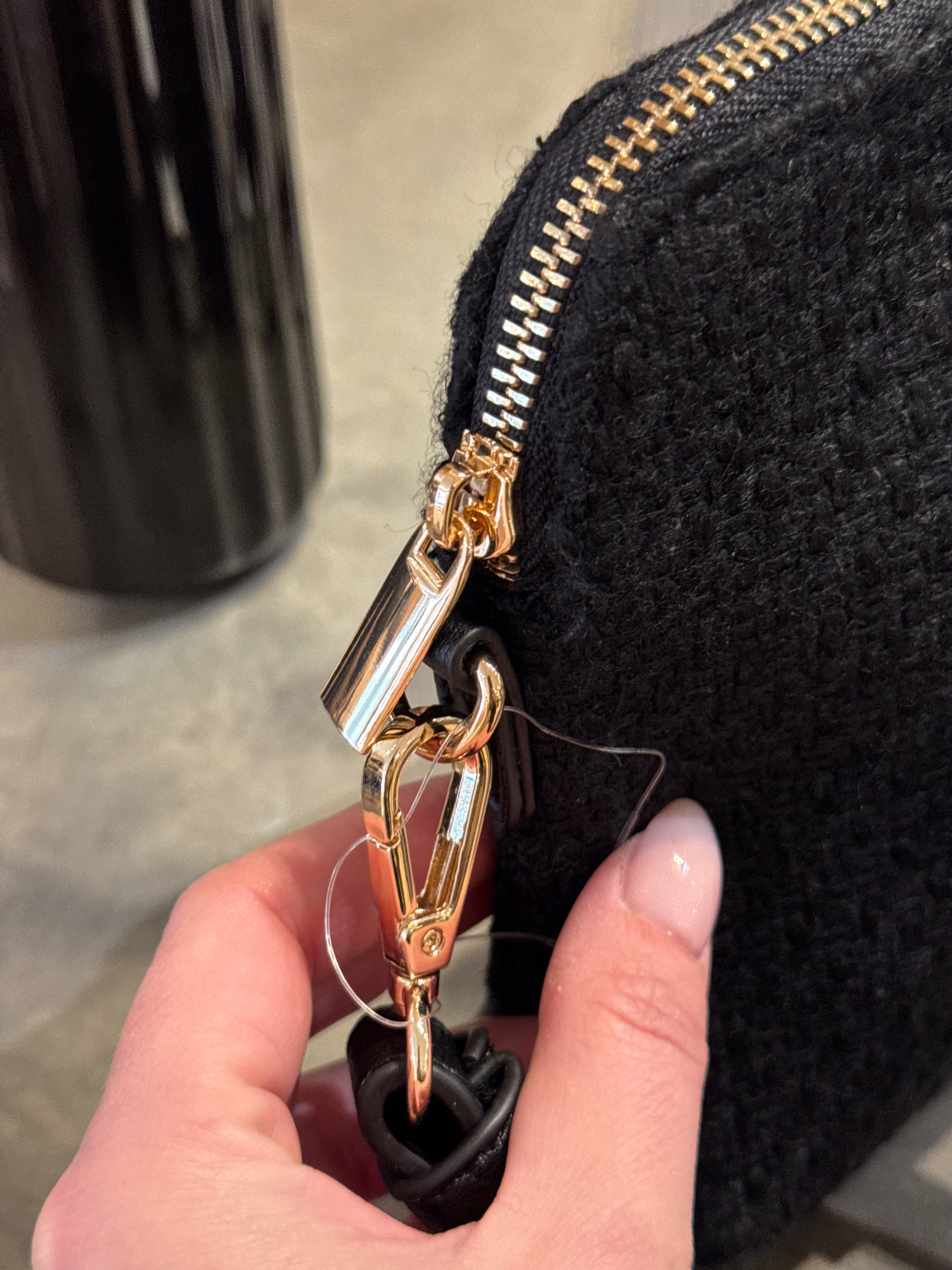 Rosemunde - Quiltet taske - Sort m. guld