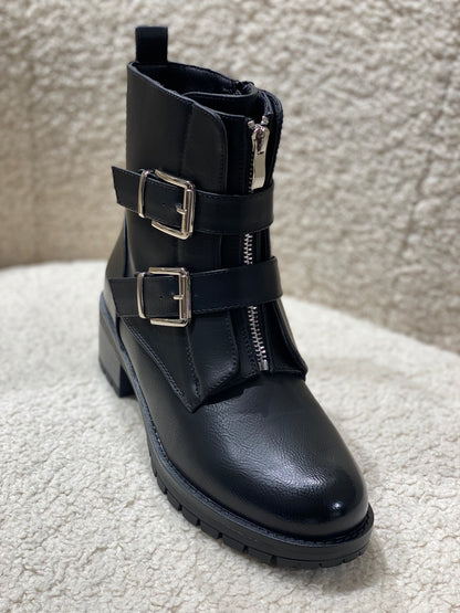 By Lagoni - Støvle m. sølv spænder - Sort