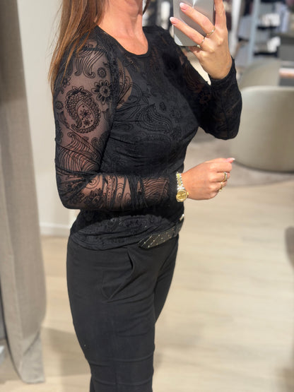 Liberté - Mesh Bluse - Sort mønster