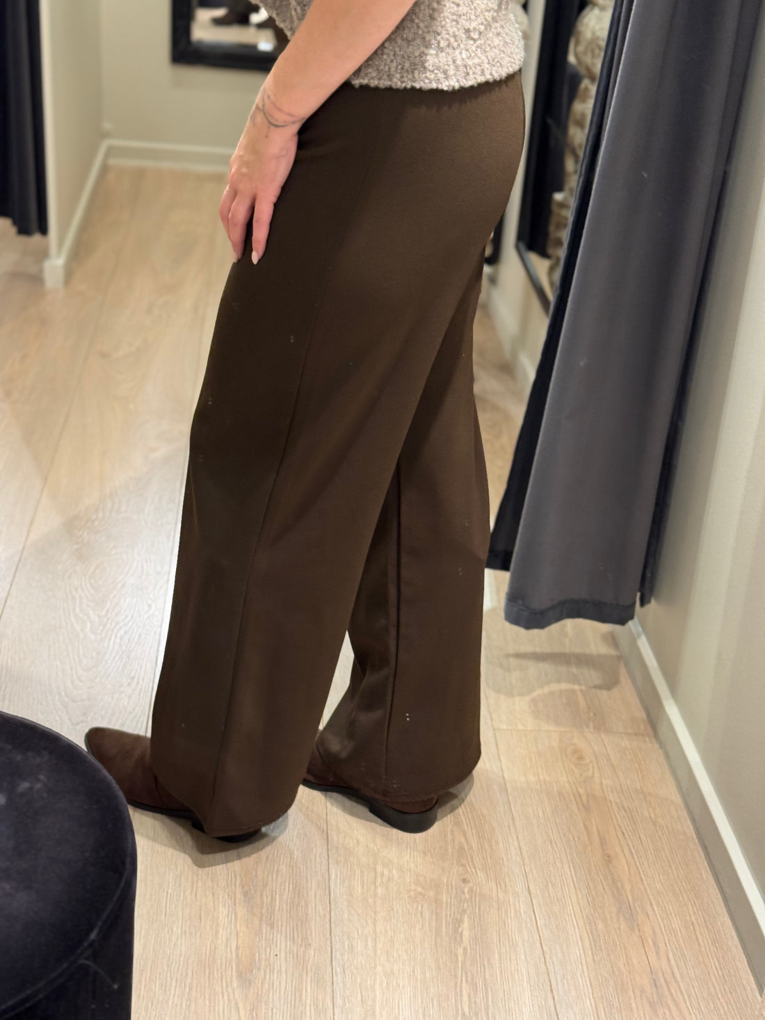 Sisters Point - Glut- Buks Chokolade