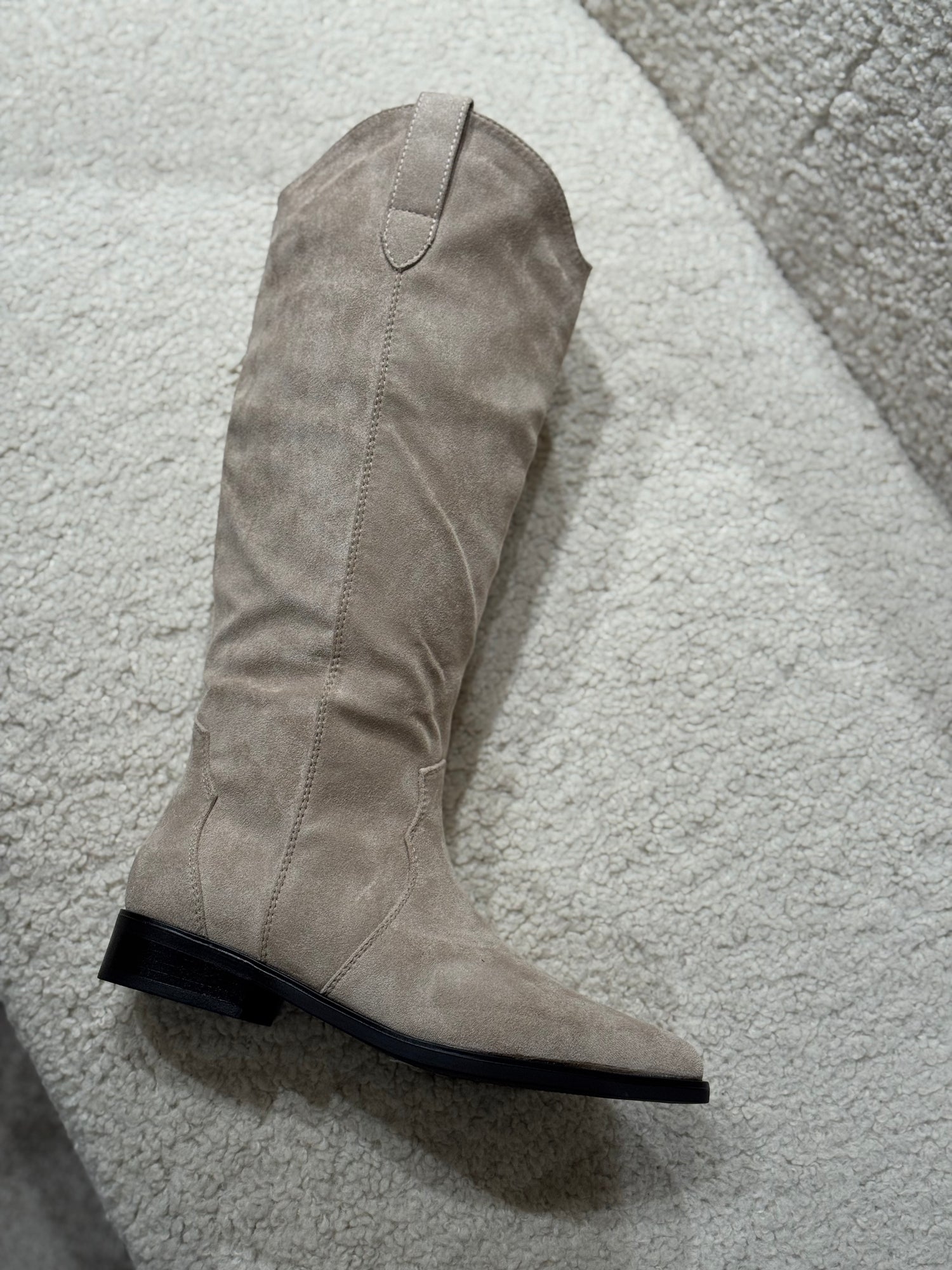 By Lagoni - Støvle - Lang Råhvid