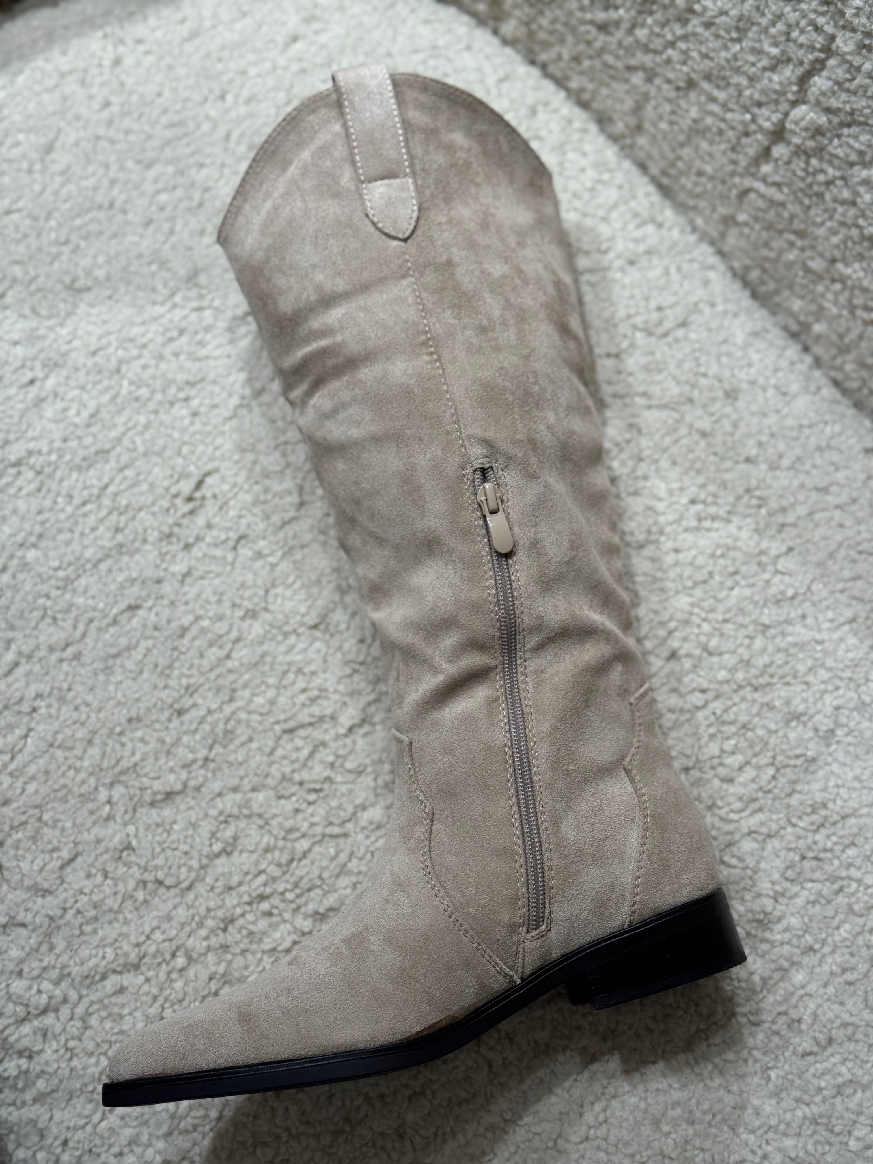 By Lagoni - Støvle - Lang Råhvid