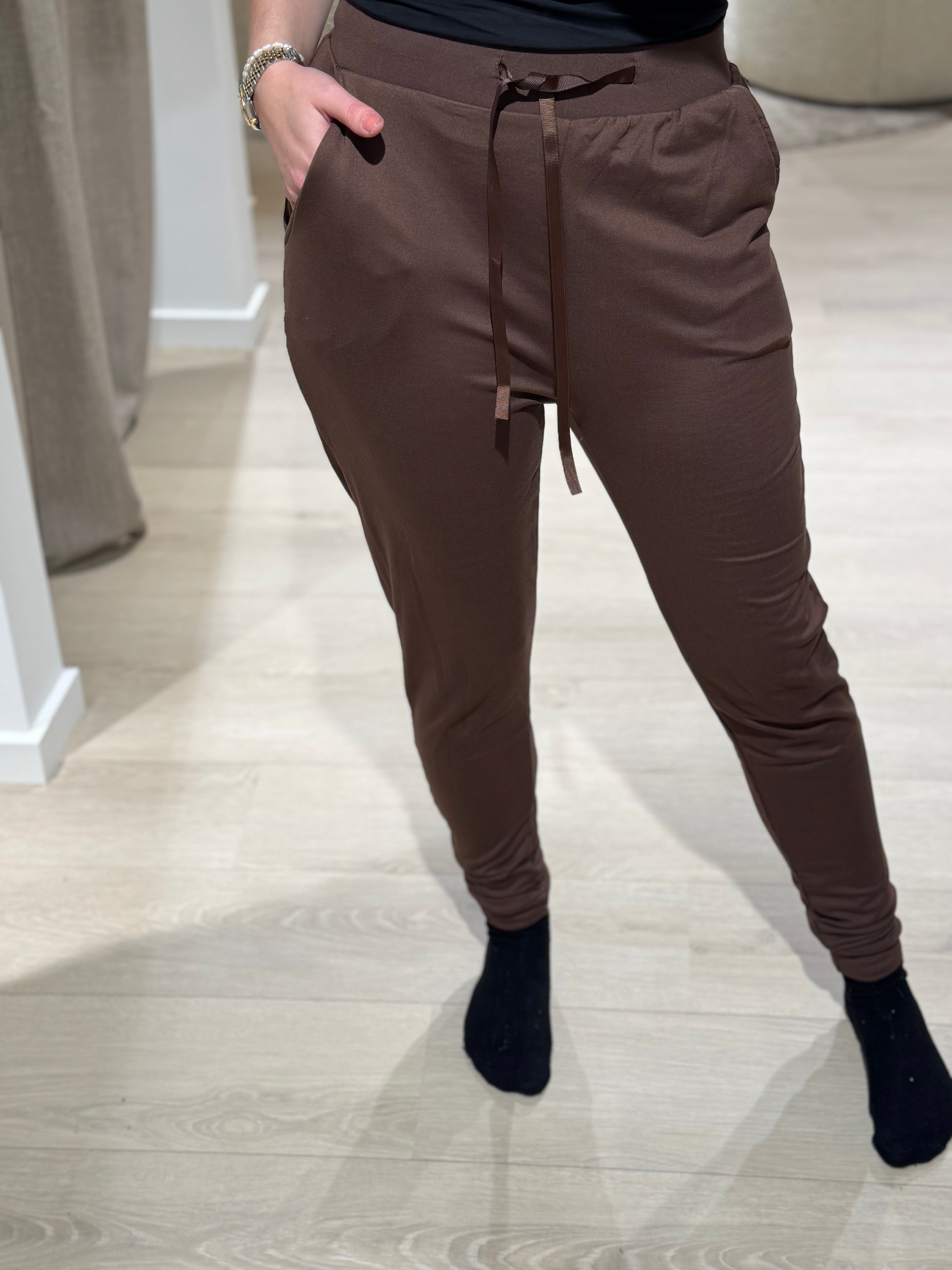 LIBERTÈ - Fleece buks - Brun