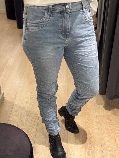Jewelly - Jeans - Lys Buks