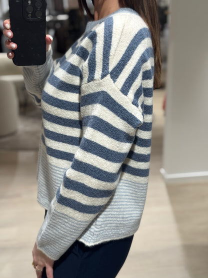 Marta - Elara - Strik