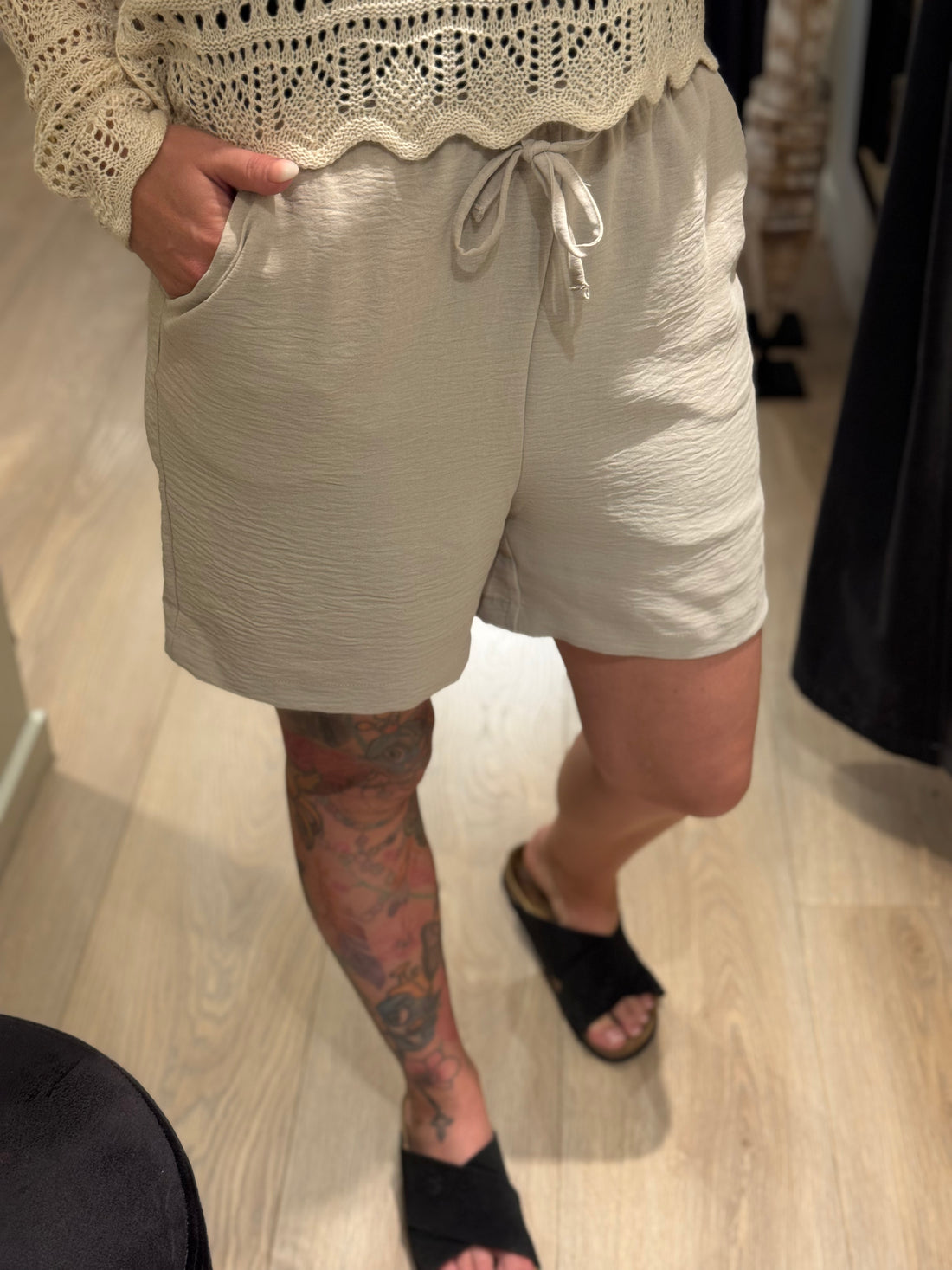 JDY - Lion - Shorts Sand