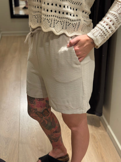 JDY - Lion - Shorts Sand