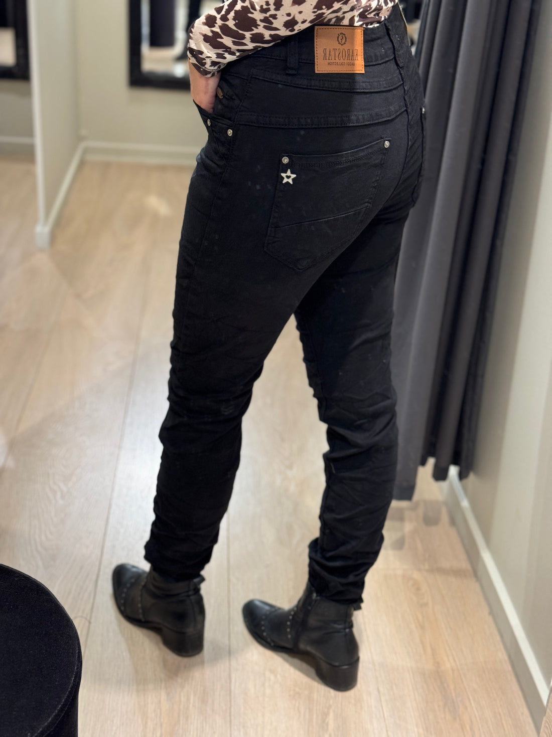 Karostar - Jeans - Sort m. sten
