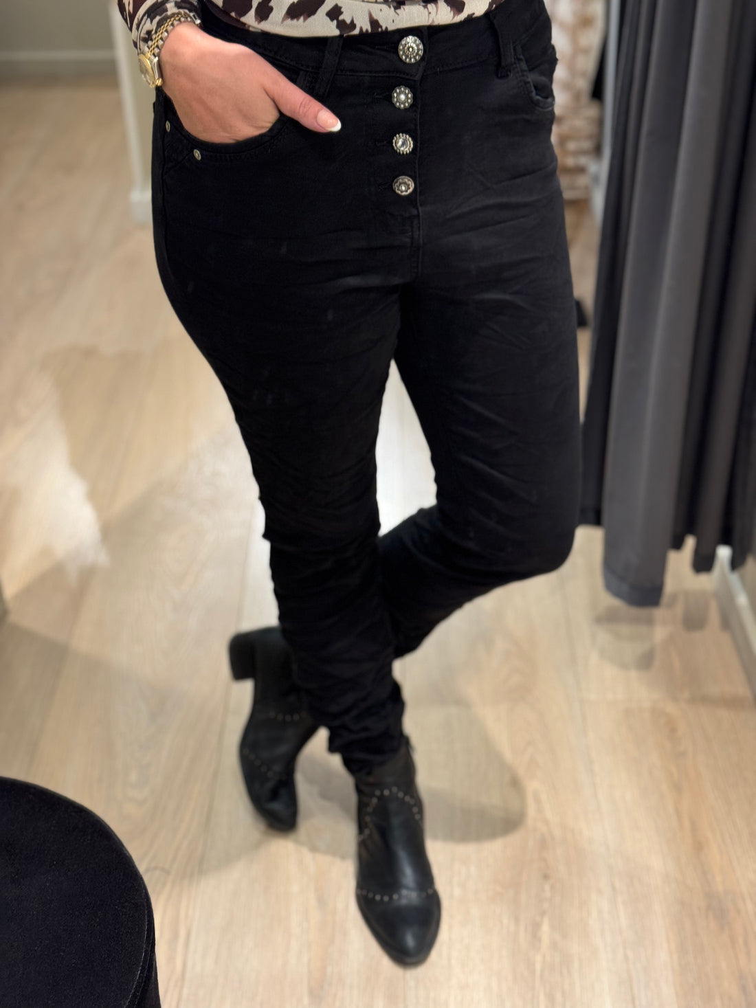 Karostar - Jeans - Sort m. sten