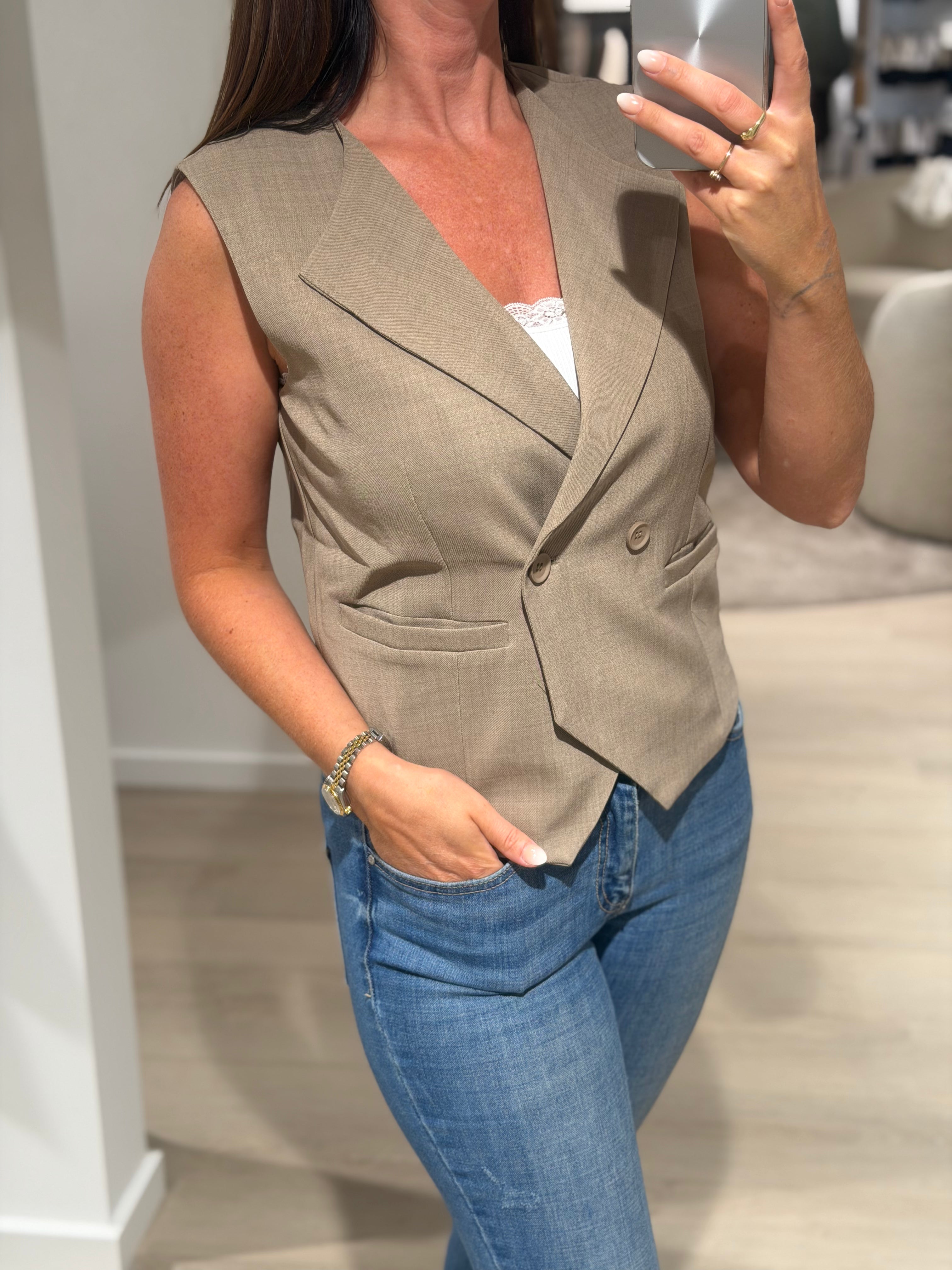 Sister point - Great-New - Vest Sand