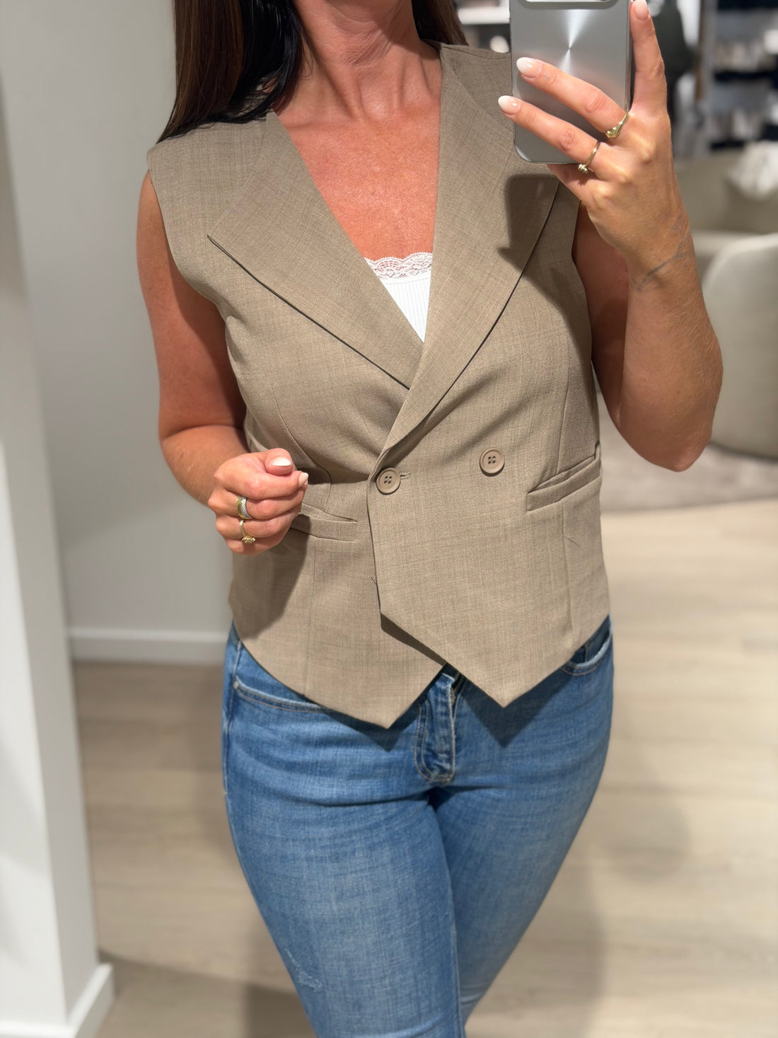 Sister point - Great-New - Vest Sand