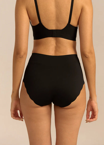 Femifemme - Highwaist Maxi Trusser - Sort