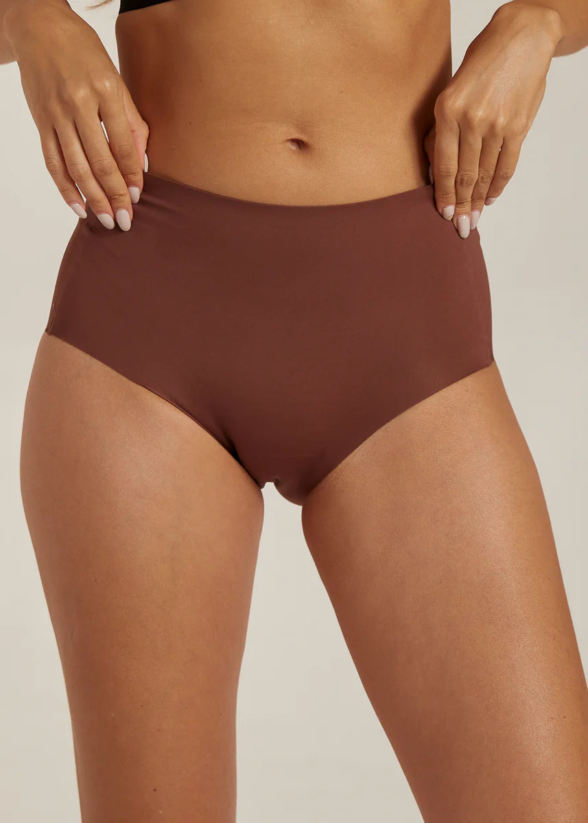 FEMIFEMME - Highwaist Maxi Trusser - Chokoladebrun